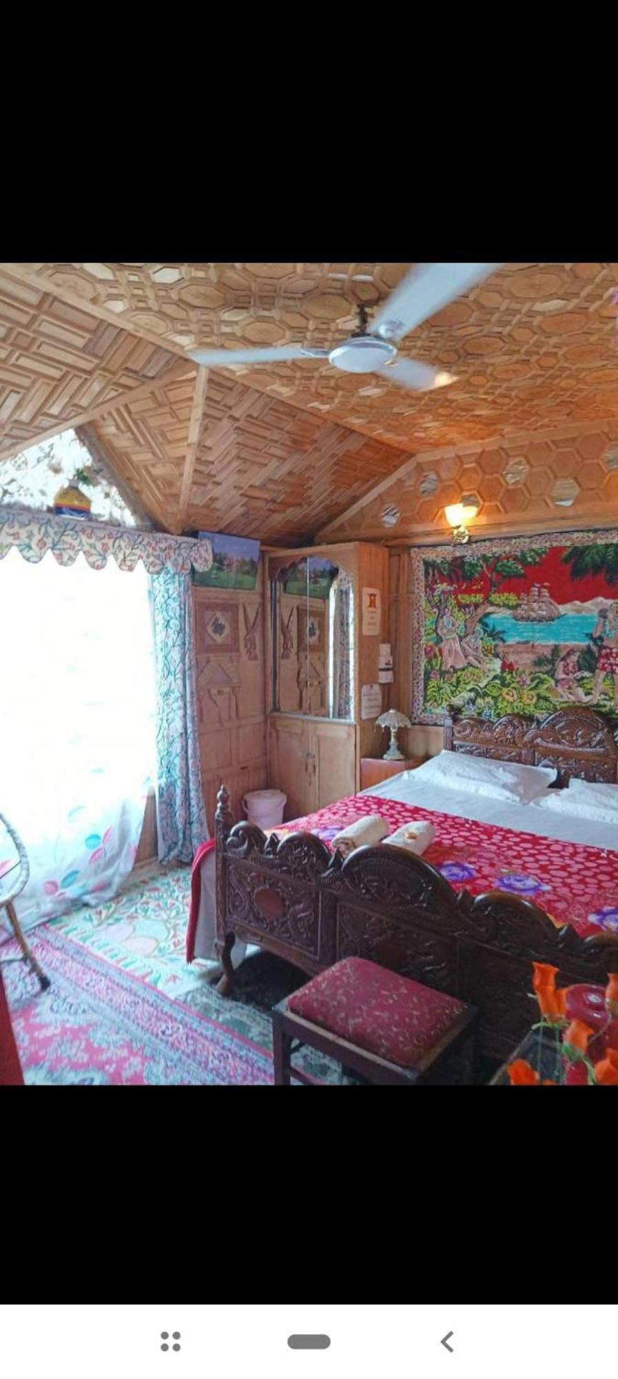 New Minar Group Of Houseboats Hotell Srīnagar Eksteriør bilde