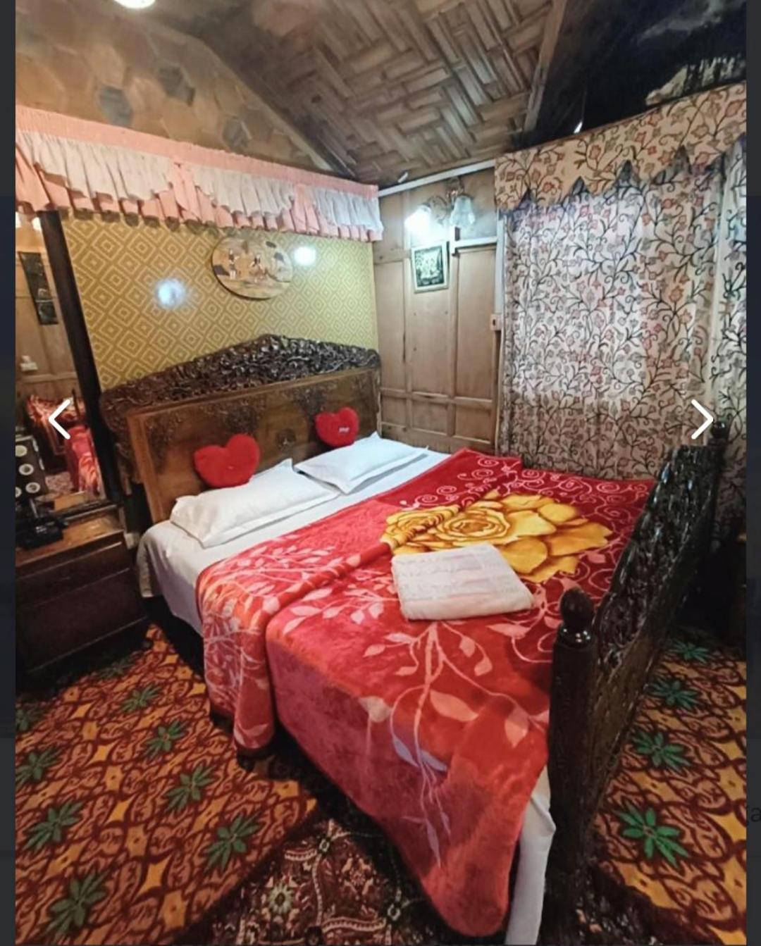 New Minar Group Of Houseboats Hotell Srīnagar Eksteriør bilde